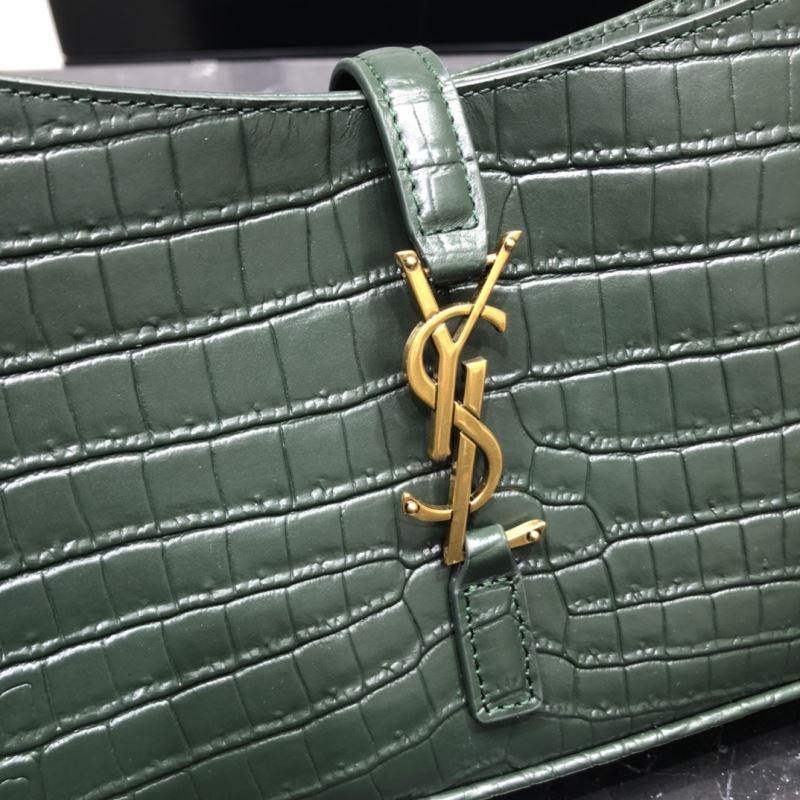 Y51 hobo bags